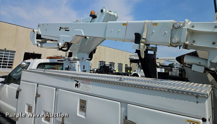 image for item EI8173 2008 Ford  F550 Super Duty XL bucket truck