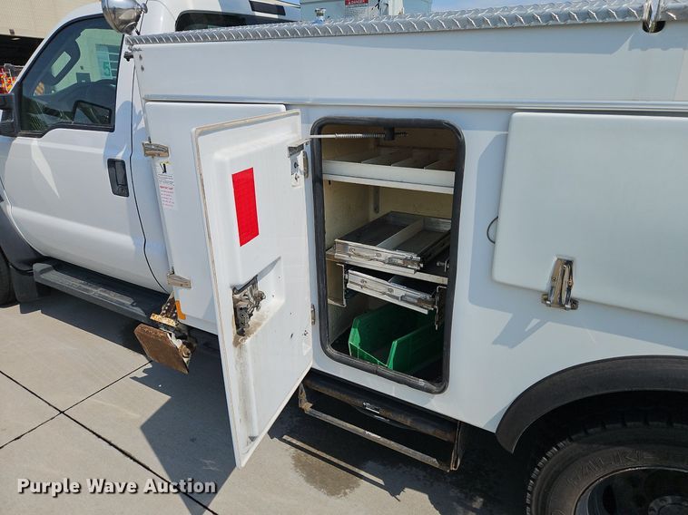 image for item EI8173 2008 Ford  F550 Super Duty XL bucket truck