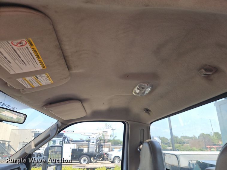 image for item EI8173 2008 Ford  F550 Super Duty XL bucket truck