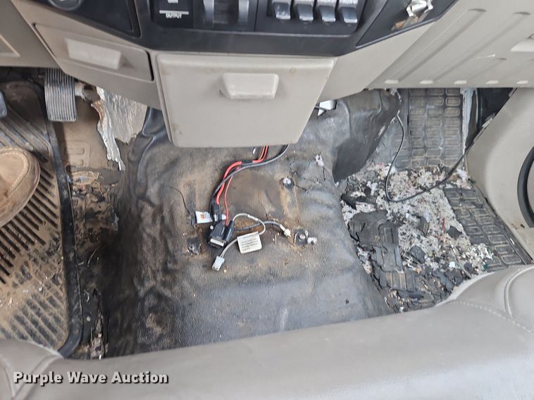 image for item EI8173 2008 Ford  F550 Super Duty XL bucket truck