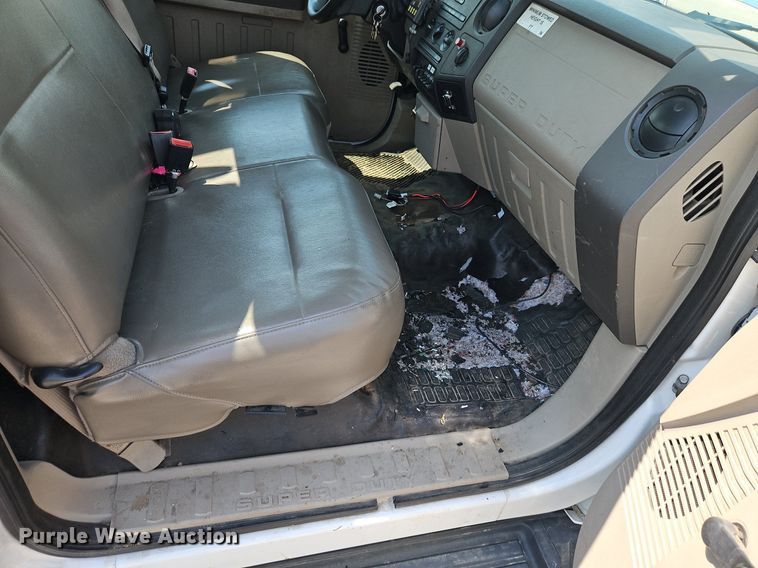 image for item EI8173 2008 Ford  F550 Super Duty XL bucket truck