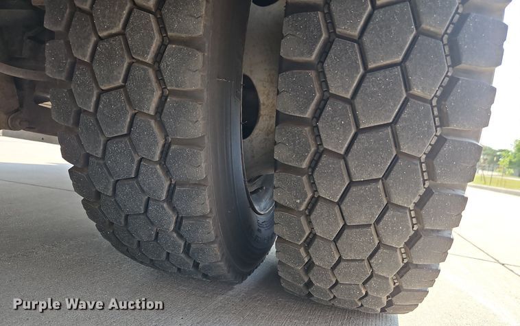 image for item EI8173 2008 Ford  F550 Super Duty XL bucket truck