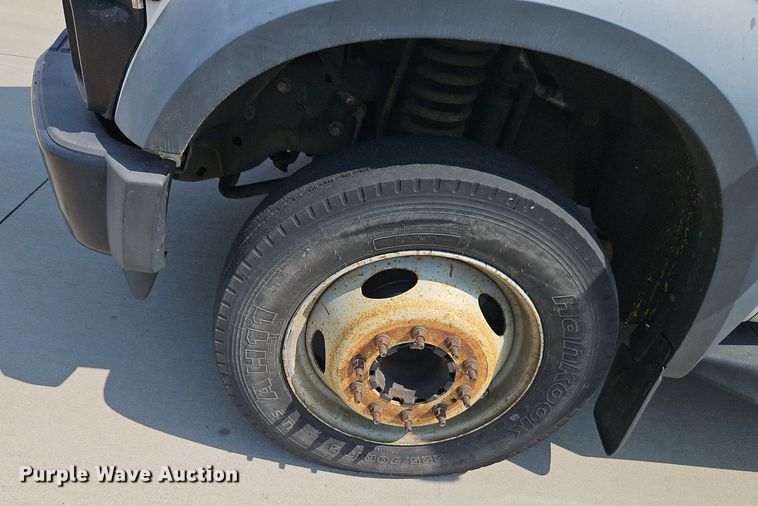 image for item EI8173 2008 Ford  F550 Super Duty XL bucket truck