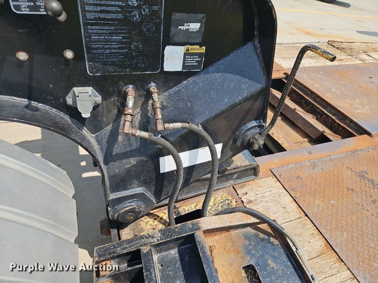 image for item EI8176 1991 Landoll lowboy equipment trailer