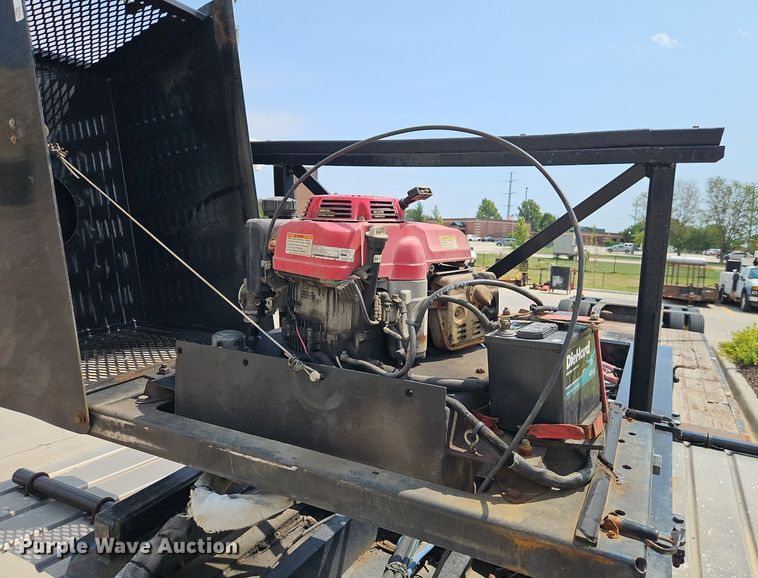 image for item EI8176 1991 Landoll lowboy equipment trailer