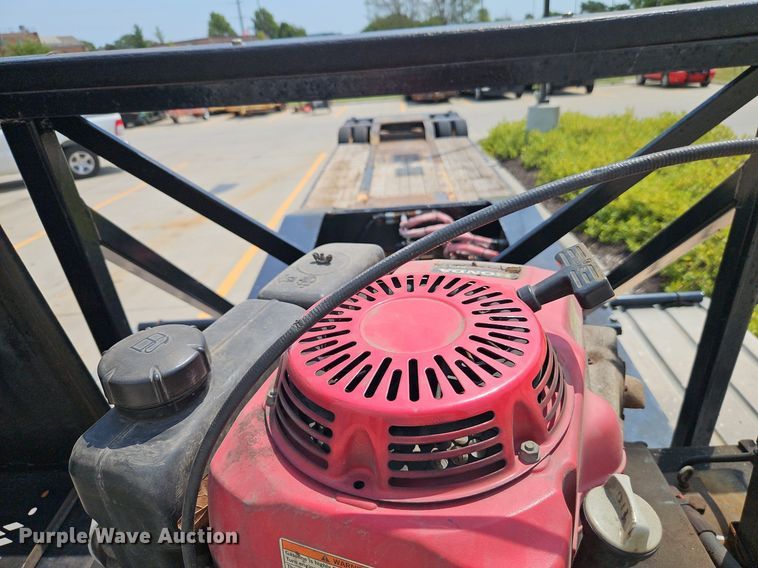 image for item EI8176 1991 Landoll lowboy equipment trailer