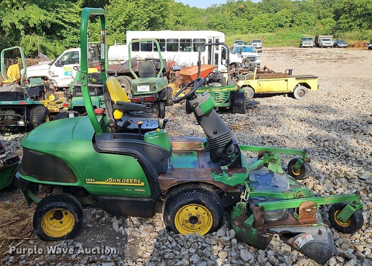 image for item EI8182 (3) John Deere 1445 ZTR lawn mowers