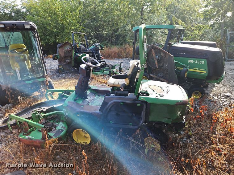 image for item EI8182 (3) John Deere 1445 ZTR lawn mowers