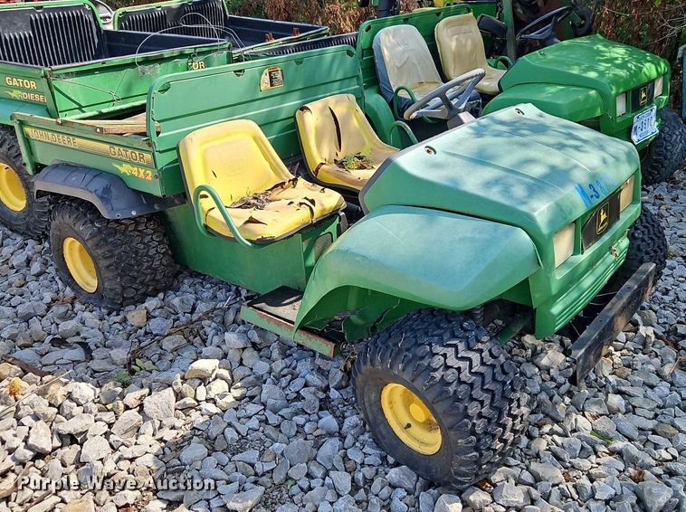 image for item EI8187 1996 John Deere Gator 4x2 utility vehicle