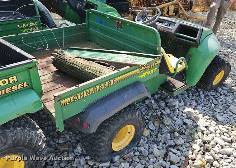 image for item EI8187 1996 John Deere Gator 4x2 utility vehicle