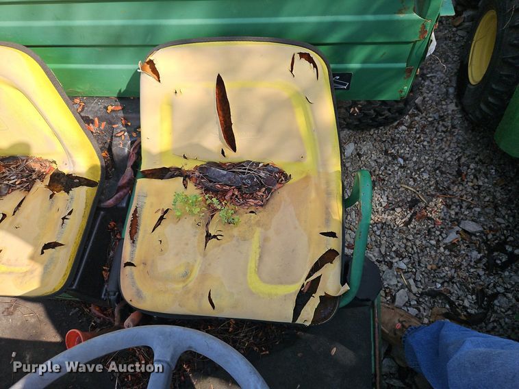 image for item EI8187 1996 John Deere Gator 4x2 utility vehicle