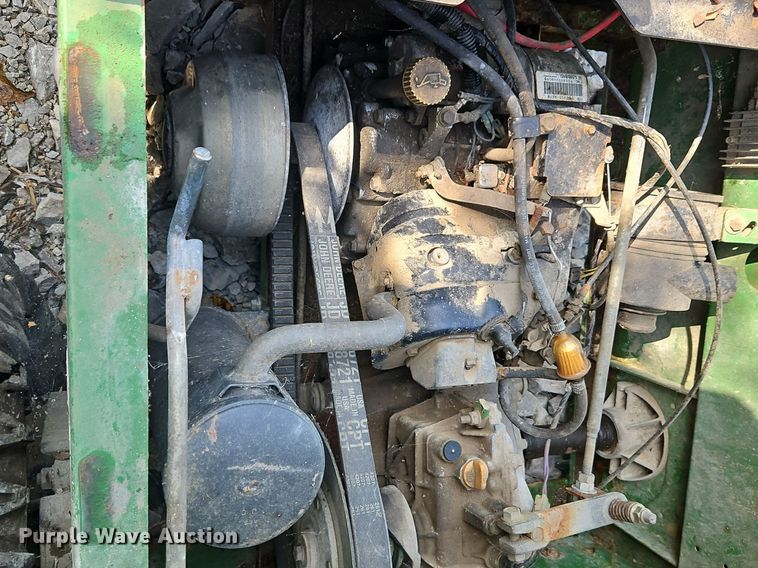 image for item EI8187 1996 John Deere Gator 4x2 utility vehicle