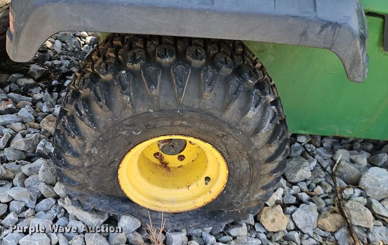 image for item EI8187 1996 John Deere Gator 4x2 utility vehicle