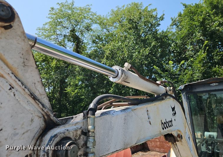 image for item EI8192 1993 Bobcat X231 mini excavator