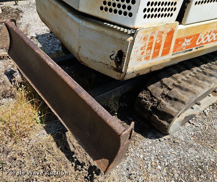 image for item EI8192 1993 Bobcat X231 mini excavator