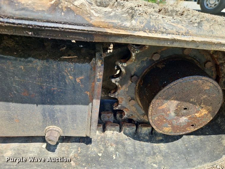 image for item EI8192 1993 Bobcat X231 mini excavator