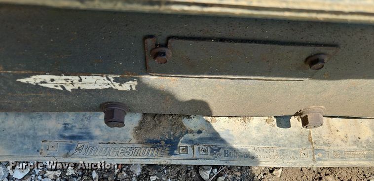 image for item EI8192 1993 Bobcat X231 mini excavator