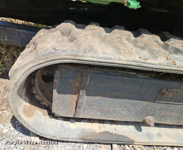 image for item EI8192 1993 Bobcat X231 mini excavator