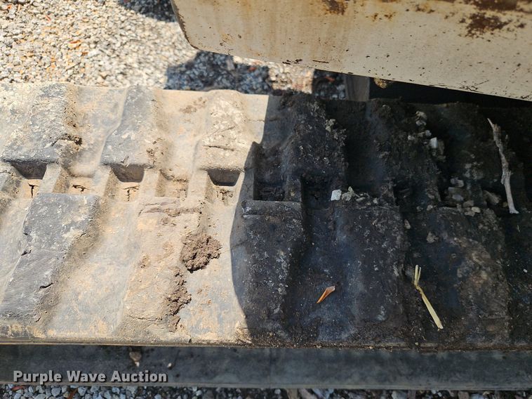 image for item EI8192 1993 Bobcat X231 mini excavator