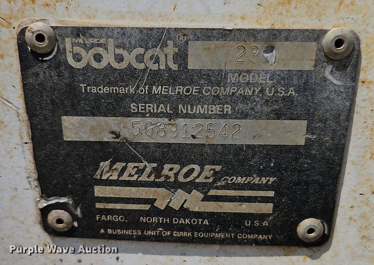 image for item EI8192 1993 Bobcat X231 mini excavator