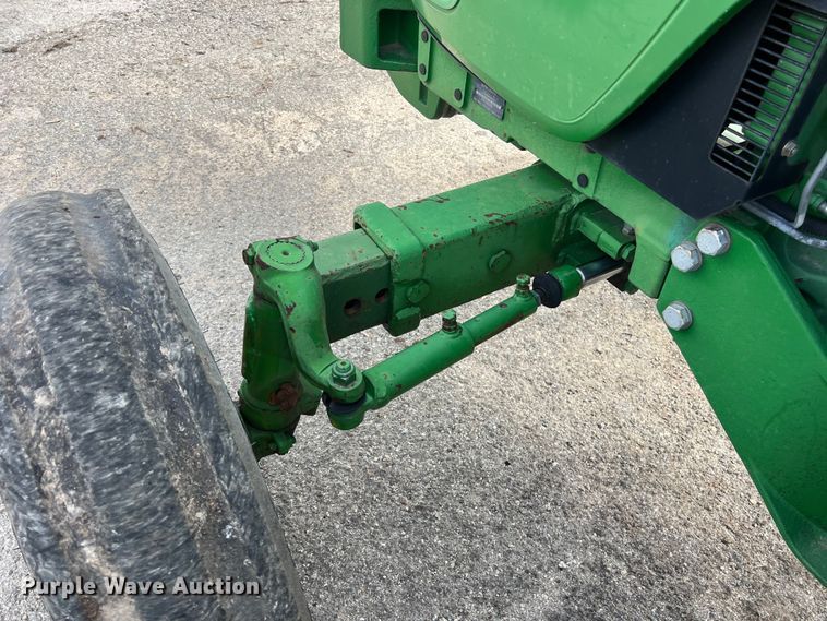 image for item EJ2841 2010 John Deere  5095M tractor