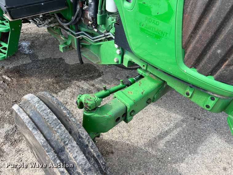 image for item EJ2841 2010 John Deere  5095M tractor
