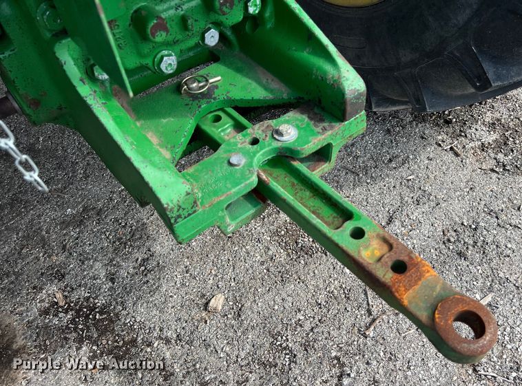 image for item EJ2841 2010 John Deere  5095M tractor