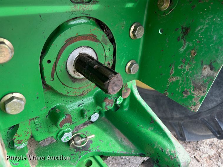 image for item EJ2841 2010 John Deere  5095M tractor