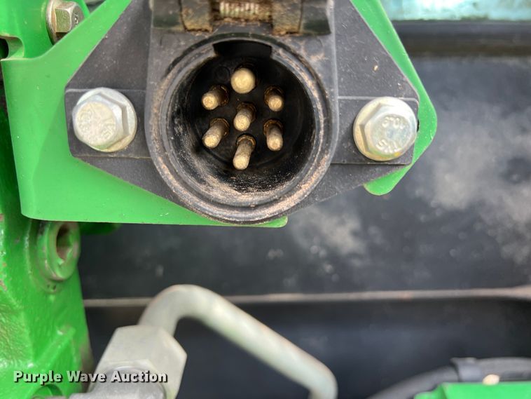 image for item EJ2841 2010 John Deere  5095M tractor