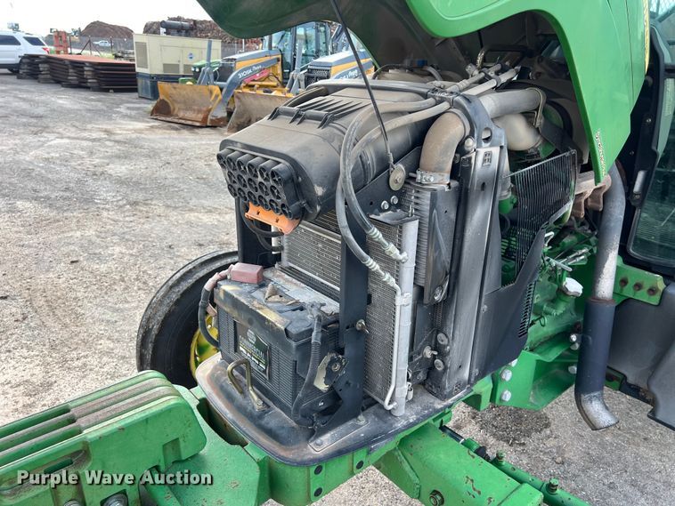 image for item EJ2841 2010 John Deere  5095M tractor