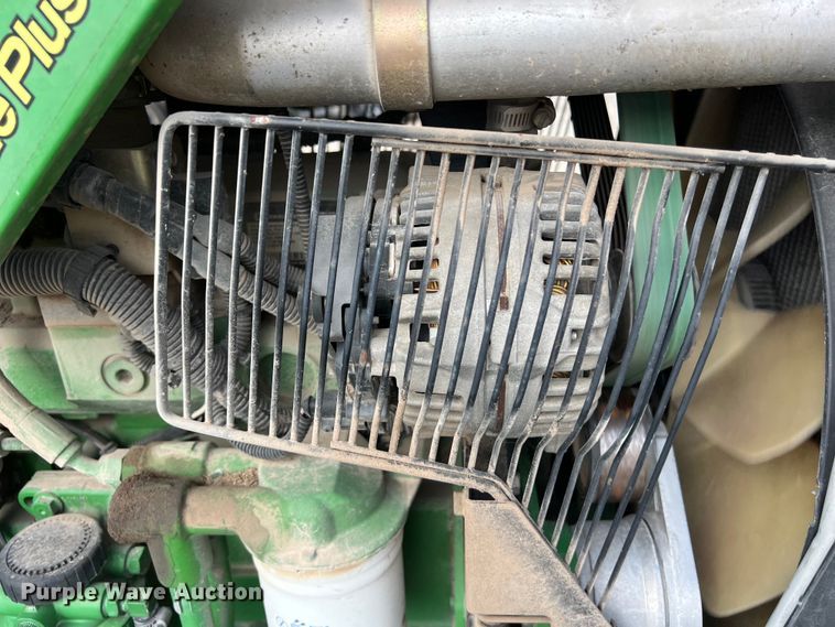 image for item EJ2841 2010 John Deere  5095M tractor