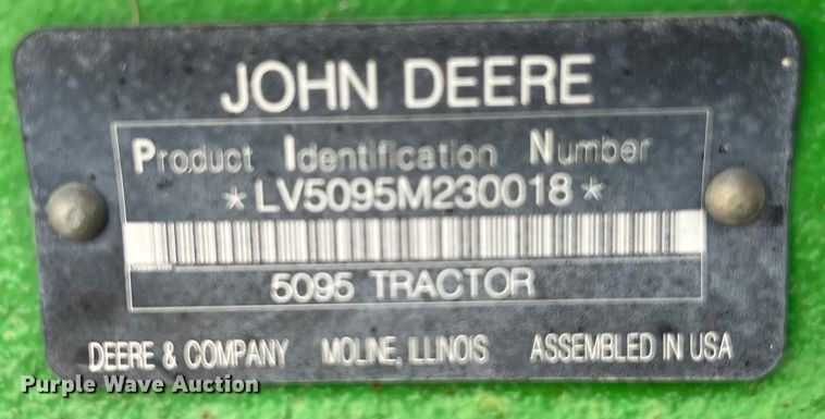 image for item EJ2841 2010 John Deere  5095M tractor