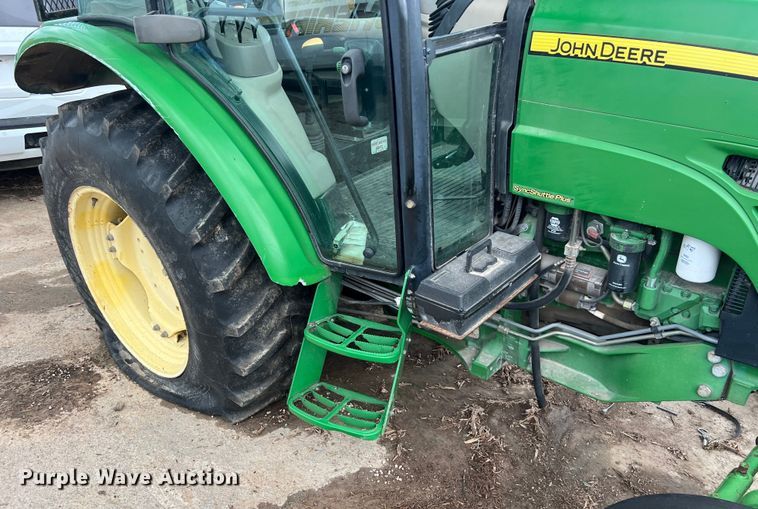 image for item EJ2842 2010 John Deere  5095M tractor