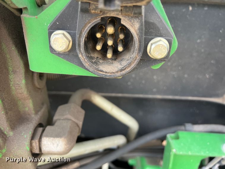 image for item EJ2842 2010 John Deere  5095M tractor