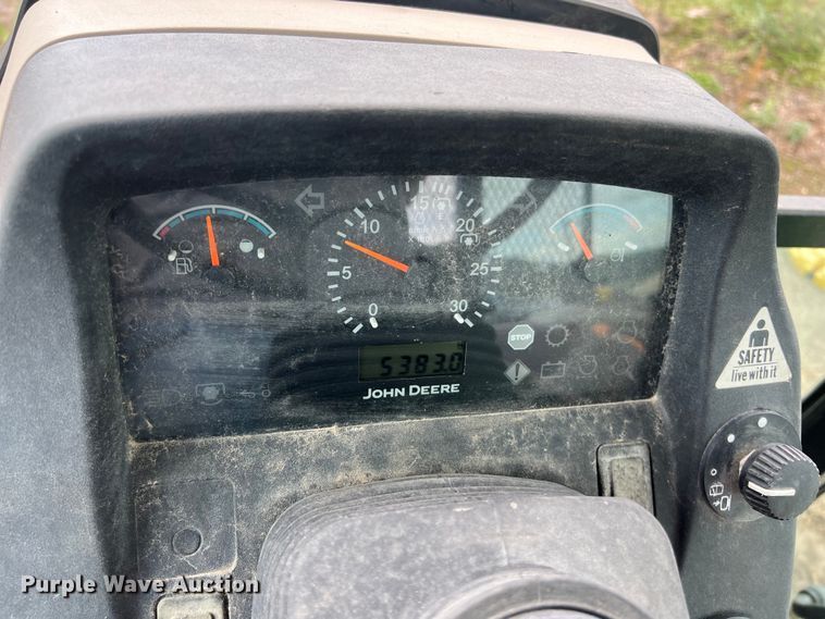 image for item EJ2842 2010 John Deere  5095M tractor