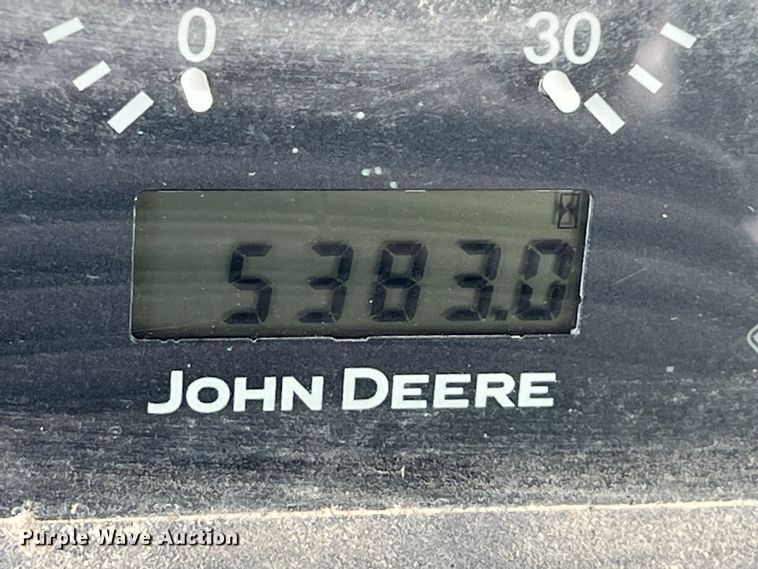 image for item EJ2842 2010 John Deere  5095M tractor