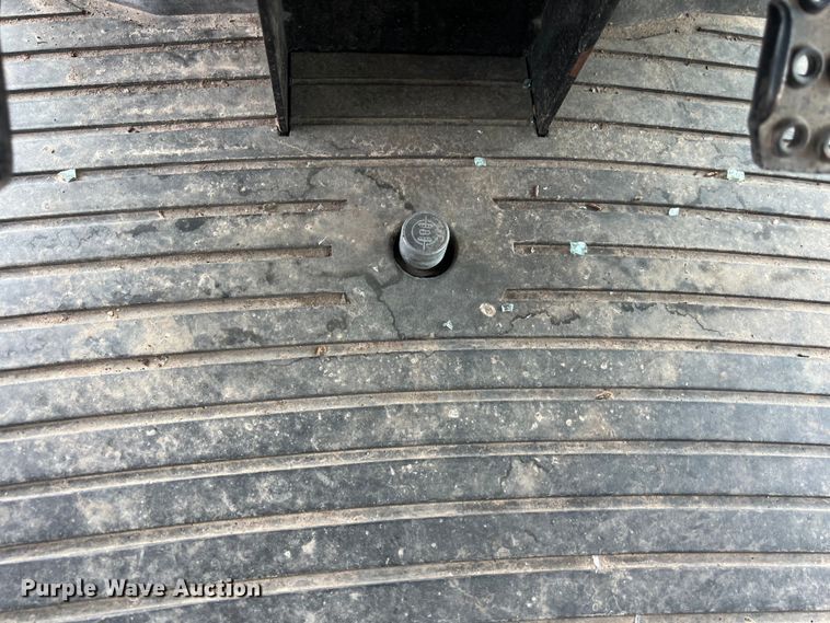 image for item EJ2842 2010 John Deere  5095M tractor