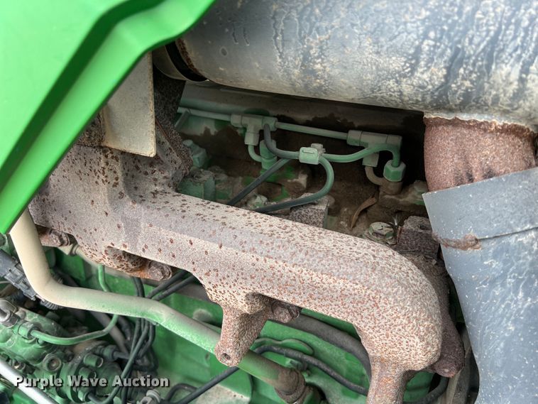 image for item EJ2842 2010 John Deere  5095M tractor