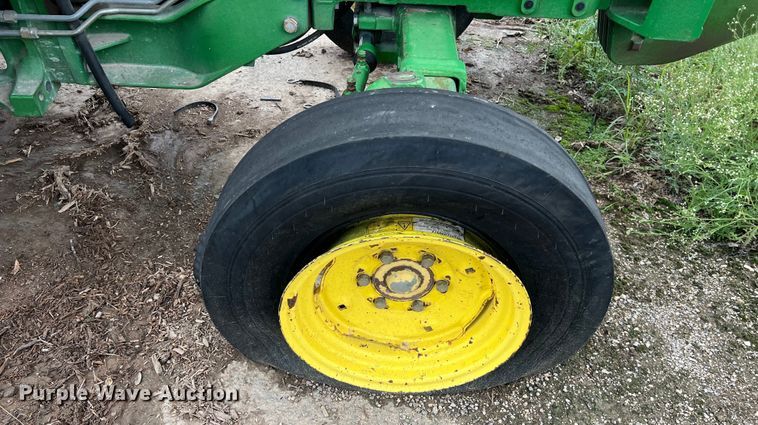 image for item EJ2842 2010 John Deere  5095M tractor