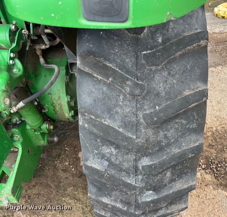 image for item EJ2842 2010 John Deere  5095M tractor