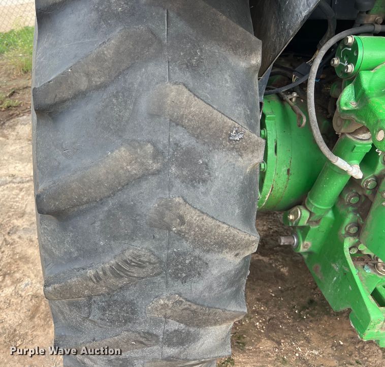 image for item EJ2842 2010 John Deere  5095M tractor
