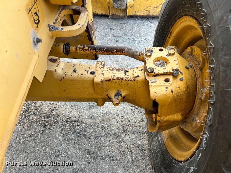 image for item EJ2843 2012 John Deere  310SK backhoe