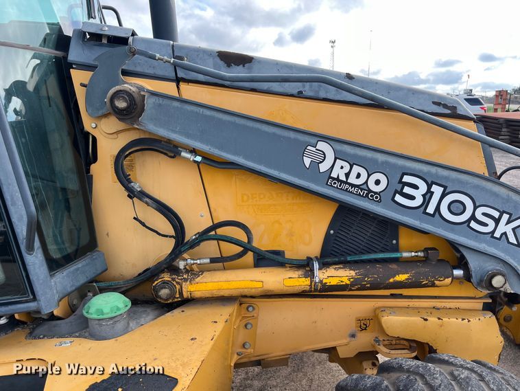 image for item EJ2843 2012 John Deere  310SK backhoe