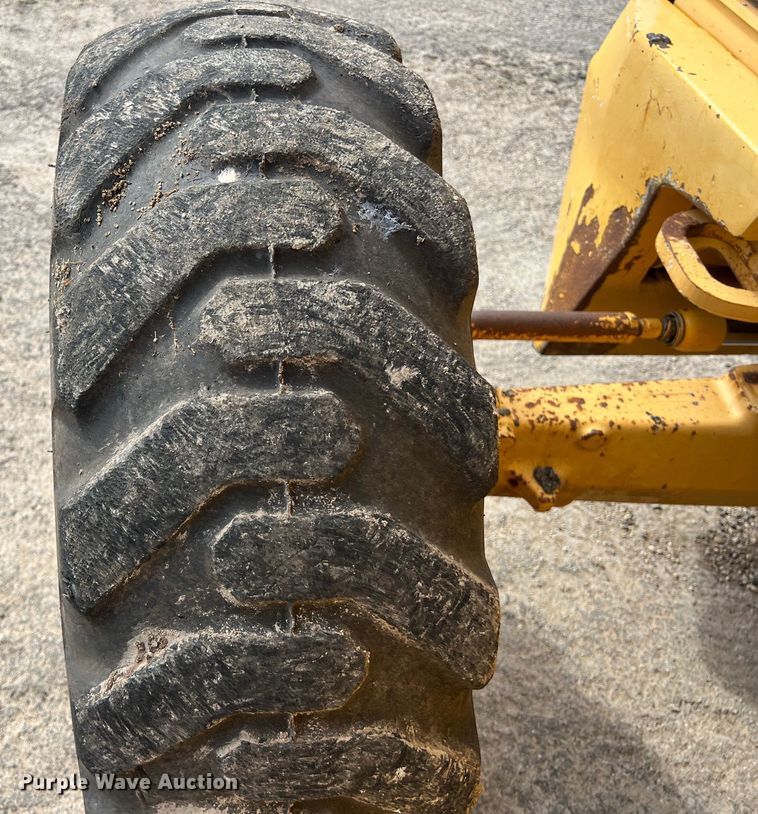 image for item EJ2843 2012 John Deere  310SK backhoe