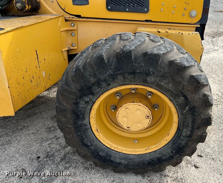 image for item EJ2843 2012 John Deere  310SK backhoe