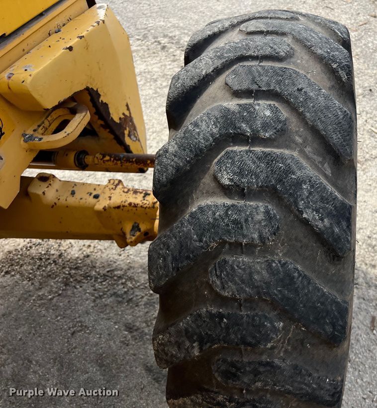 image for item EJ2843 2012 John Deere  310SK backhoe