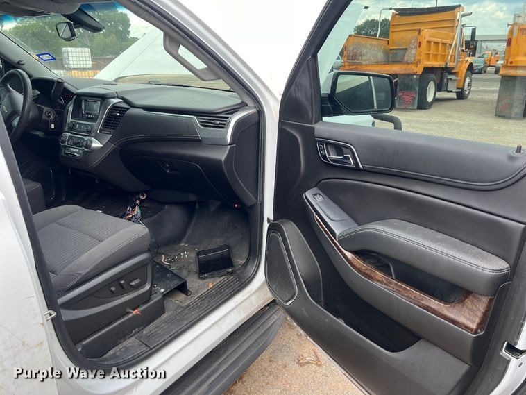 image for item EJ2845 2017 Chevrolet  Tahoe Police SUV