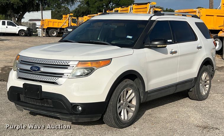 image for item EJ2846 2011 Ford Explorer SUV