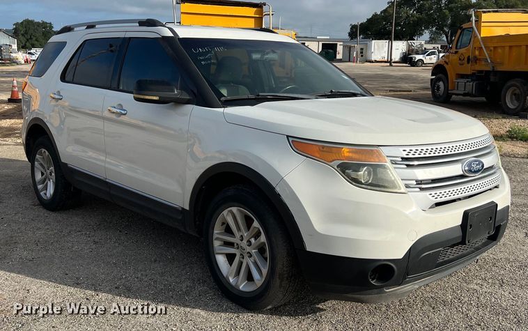 image for item EJ2846 2011 Ford Explorer SUV