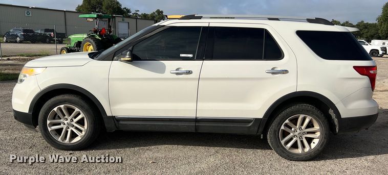 image for item EJ2846 2011 Ford Explorer SUV